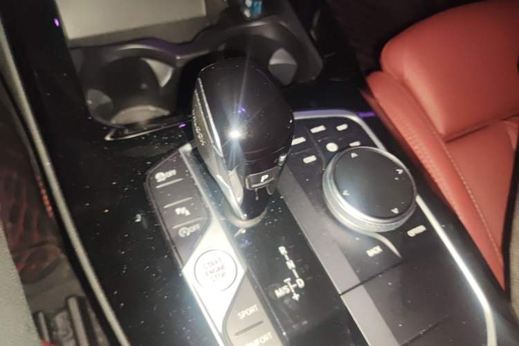 Used BMW X3 2022 xDrive25i M Sport Package Gear Lever