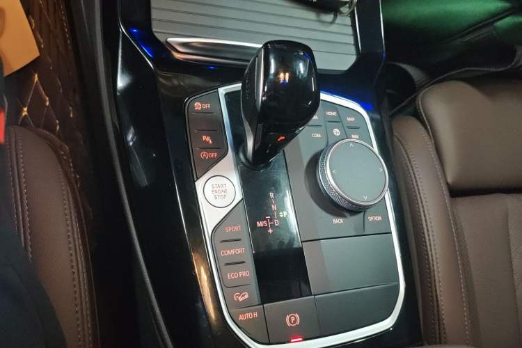 Used BMW X3 2022 Restyled xDrive25i M Sport Package Gear Lever