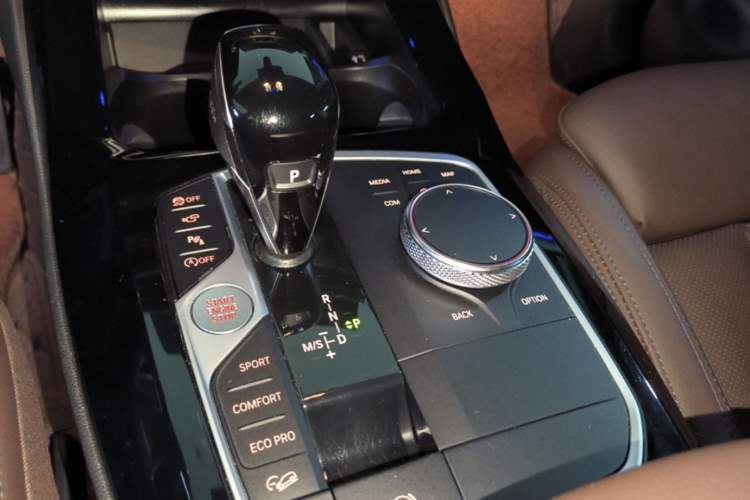 Used BMW X3 2022 Facelift xDrive30i Luxury Edition M Night Edition Package Gear Lever