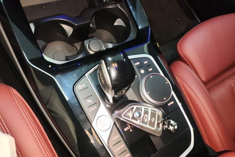 Used BMW X3 2022 Restyled xDrive25i M Sport Package Gear Lever