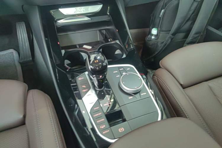 Used BMW X3 2022 Restyled xDrive25i M Sport Package Gear Lever