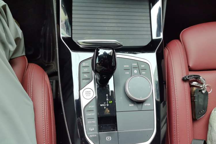 Used BMW X3 2022 Restyled xDrive30i Luxury Edition M Night Sky Package Gear Lever