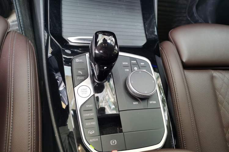 Used BMW X3 2022 xDrive25i M Sport Package Gear Lever