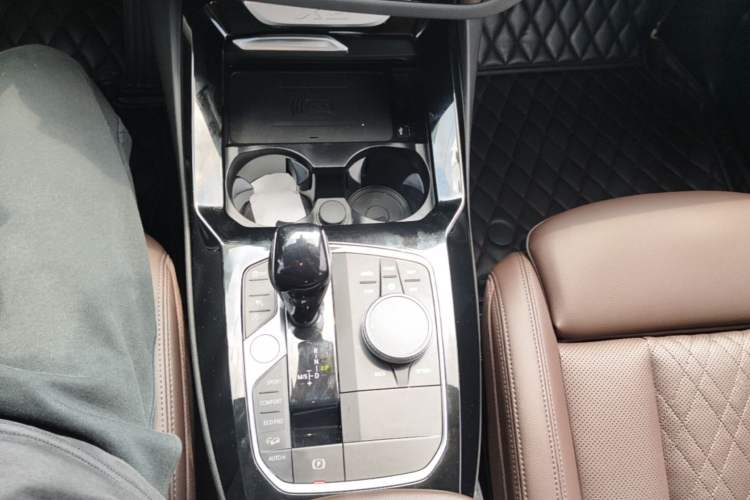 Used BMW X3 2022 xDrive30i Luxury Edition M Night Sky Package Gear Lever