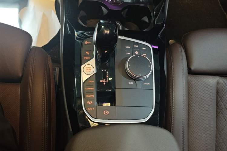 Used BMW X3 2022 Restyled xDrive25i M Sport Package Gear Lever