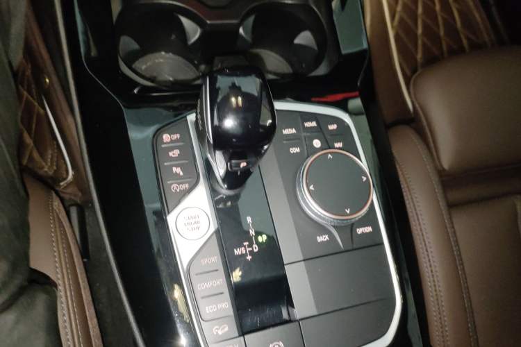 Used BMW X3 2022 Second Facelift xDrive30i Leading Edition M Night Sky Package Gear Lever