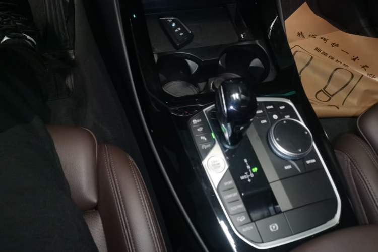 Used BMW X3 2022 xDrive30i Luxury Edition M Night Sky Package Gear Lever