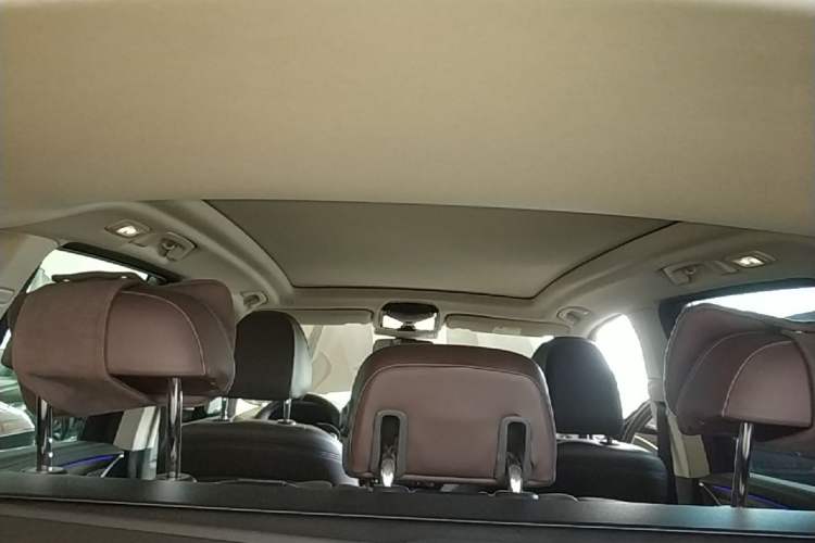 Used BMW X3 2022 xDrive30i Luxury Model M Night Sky Package Headliner