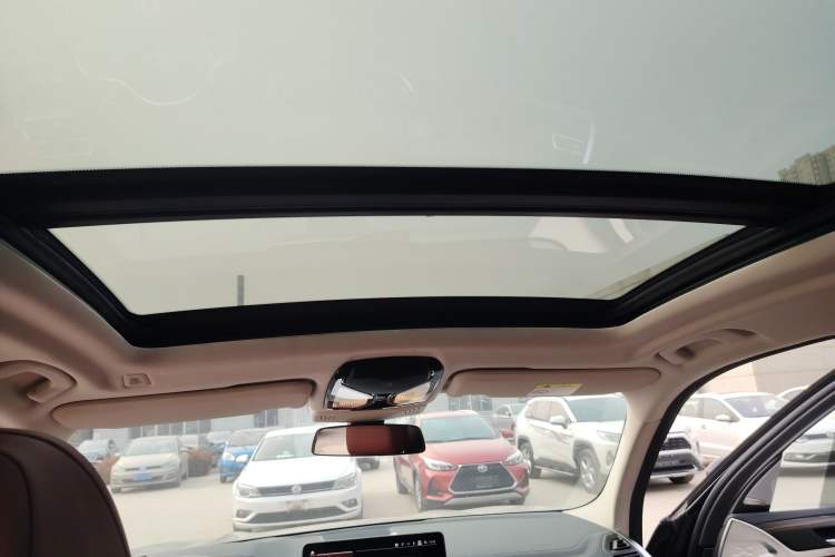 Used BMW X3 2022 xDrive30i Luxury Model M Night Sky Package Headliner