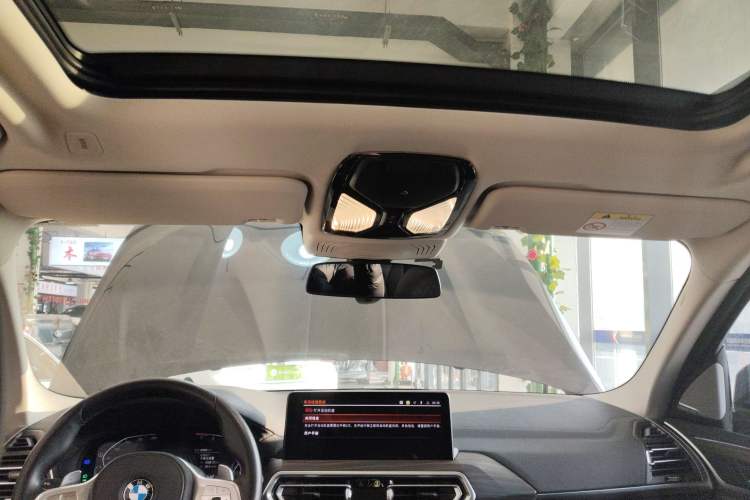 Used BMW X3 2022 Second Facelift xDrive30i Leading Edition M Night Sky Package Headliner