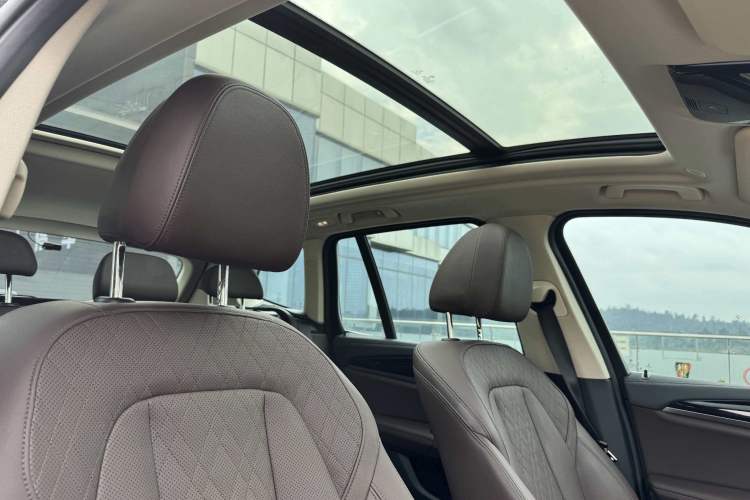 Used BMW X3 2022 xDrive25i M Sport Package Headliner