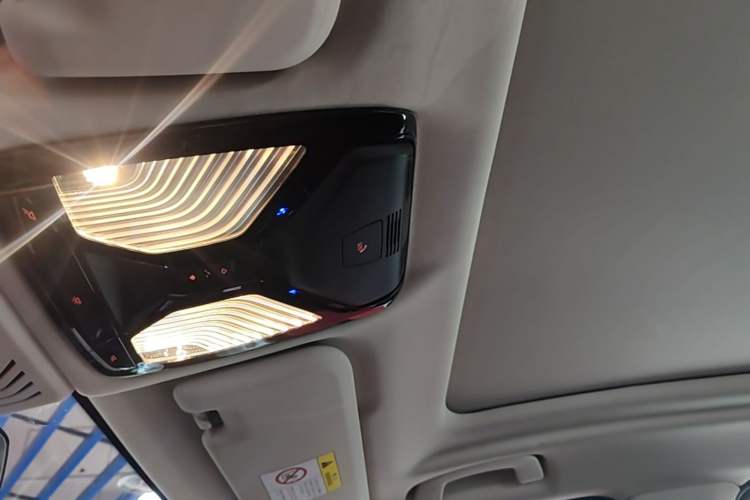 Used BMW X3 2022 xDrive30i Luxury Model M Night Sky Package Headliner
