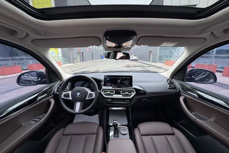 Used BMW X3 2022 xDrive25i M Sport Package Interior 1