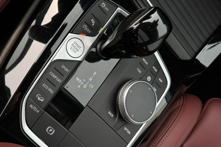 Used BMW X3 2022 xDrive30i Luxury Model M Night Sky Package Interior 1