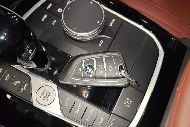 Used BMW X3 2022 Second Facelift xDrive30i Leading Edition M Night Sky Package Interior 1