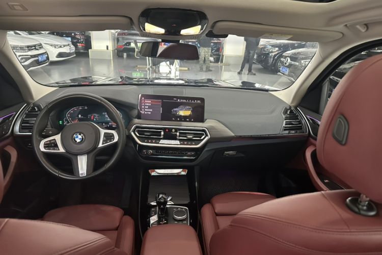 Used BMW X3 2022 xDrive25i M Sport Package Interior 1