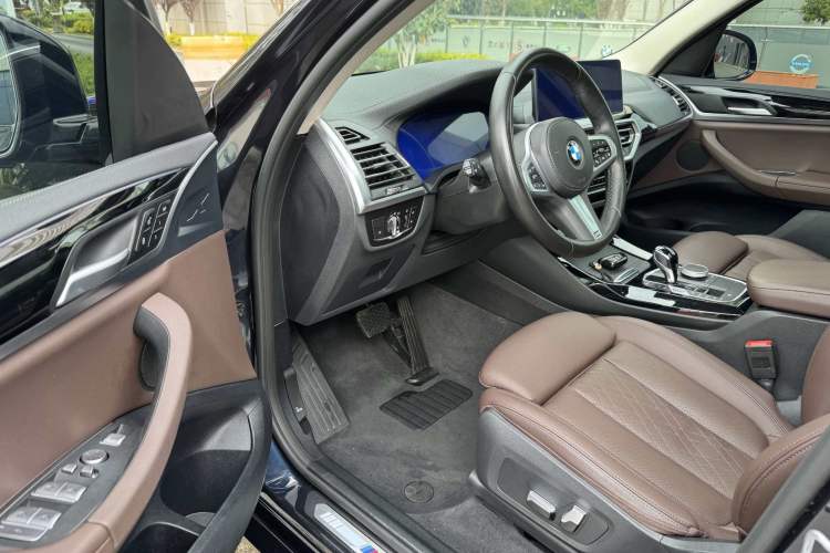 Used BMW X3 2022 xDrive25i M Sport Package Interior 1
