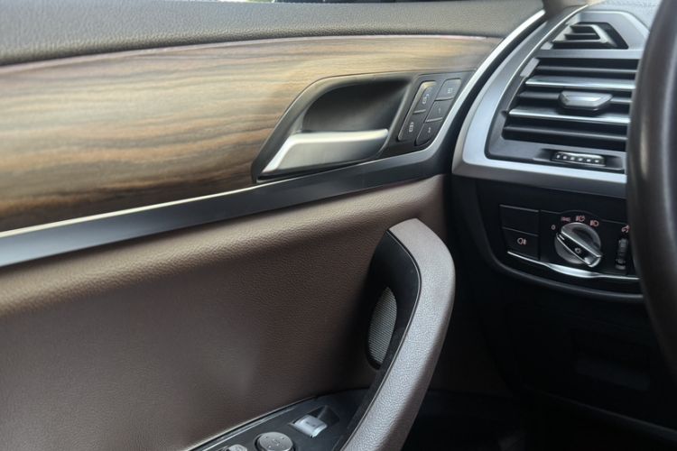 Used BMW X3 2022 Restyled xDrive30i Luxury Edition M Night Sky Package Interior 12
