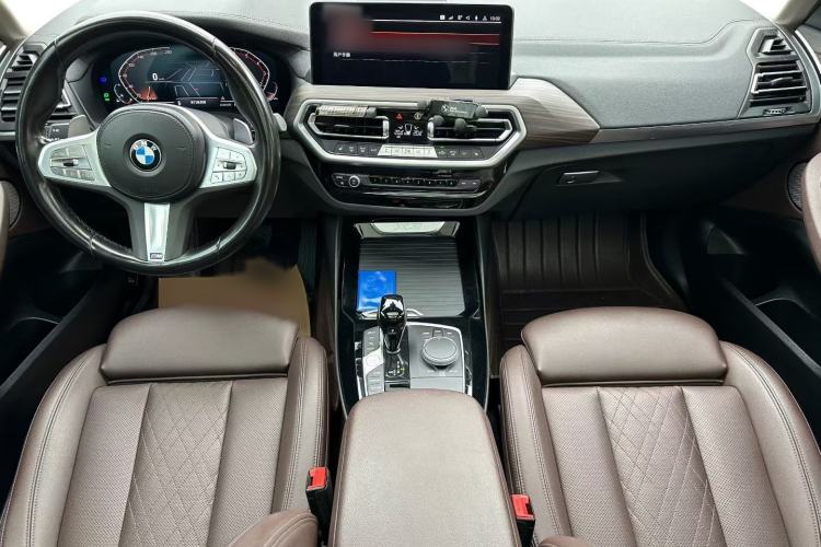 Used BMW X3 2022 Second Facelift xDrive30i Leading Edition M Night Sky Package Interior 2