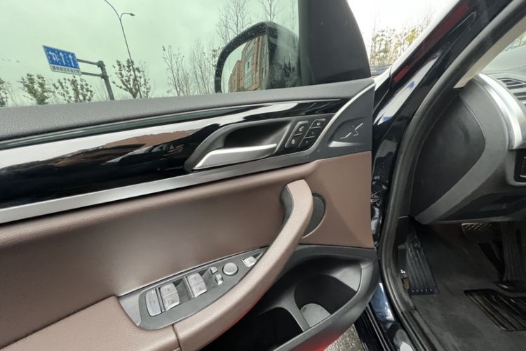 Used BMW X3 2022 Restyled xDrive25i M Sport Package Interior 2