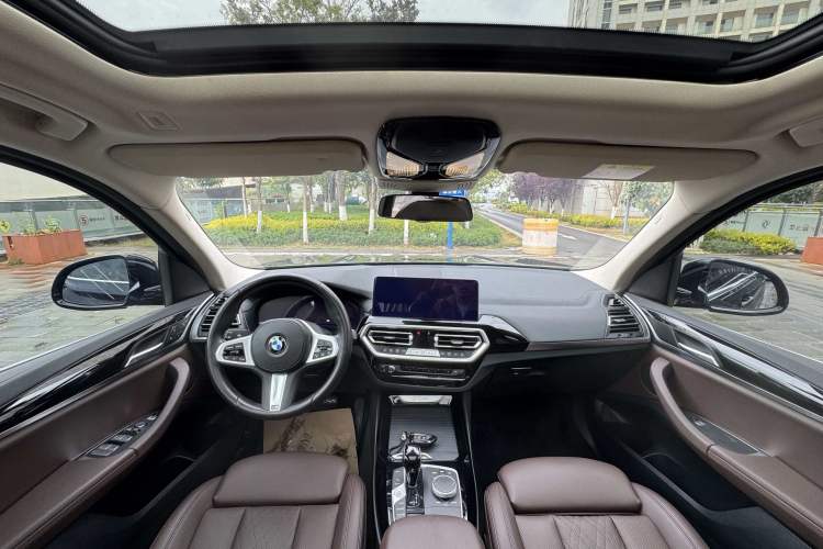 Used BMW X3 2022 xDrive25i M Sport Package Interior 2