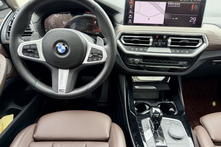 Used BMW X3 2022 xDrive30i Luxury Model M Night Sky Package Interior 2