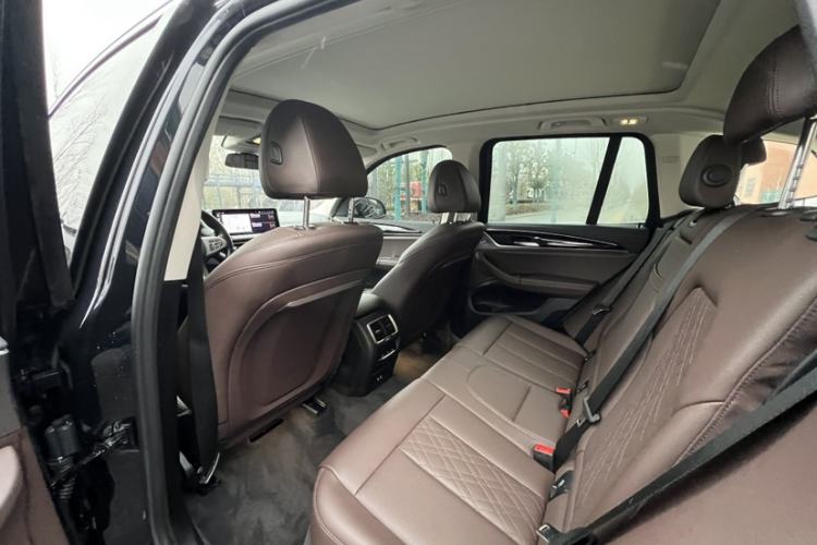 Used BMW X3 2022 Restyled xDrive25i M Sport Package Interior 3