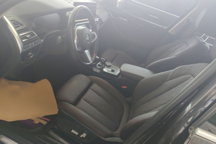 Used BMW X3 2022 xDrive25i M Sport Package Interior 3