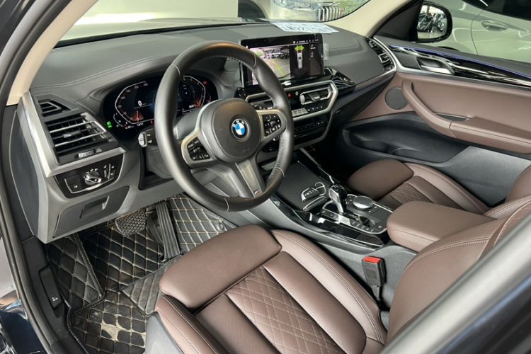 Used BMW X3 2022 xDrive25i M Sport Package Interior 3