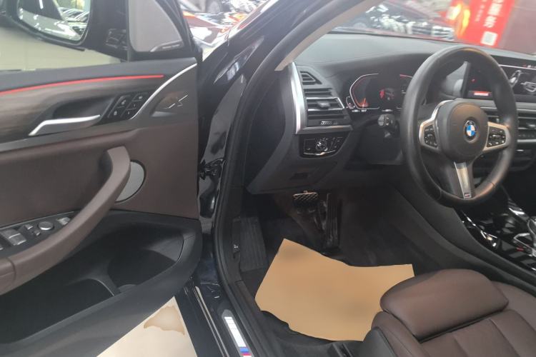 Used BMW X3 2022 xDrive30i Luxury Model M Night Sky Package Interior 3