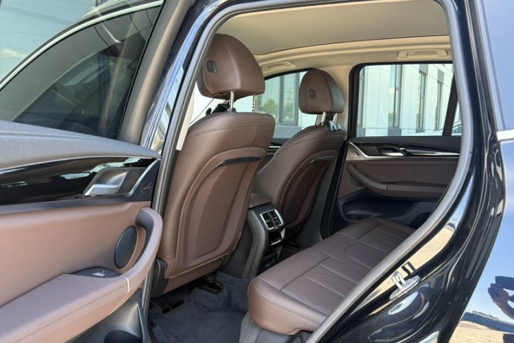 Used BMW X3 2022 Restyled xDrive25i M Sport Package Interior 3