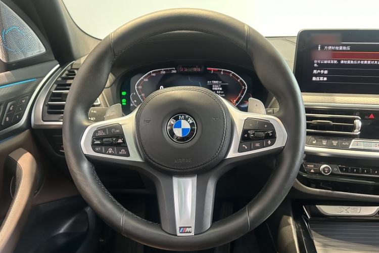 Used BMW X3 2022 xDrive30i Luxury Edition M Night Sky Package Interior 3