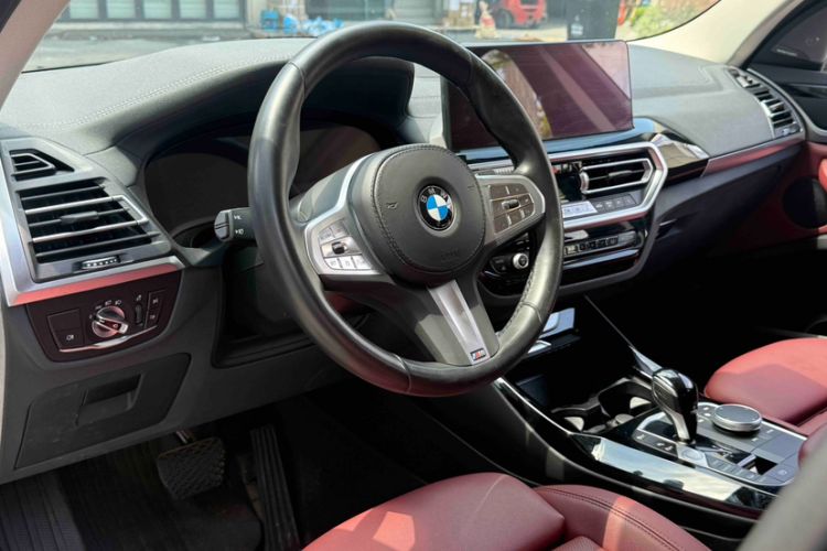 Used BMW X3 2022 Restyled xDrive25i M Sport Package Interior 4