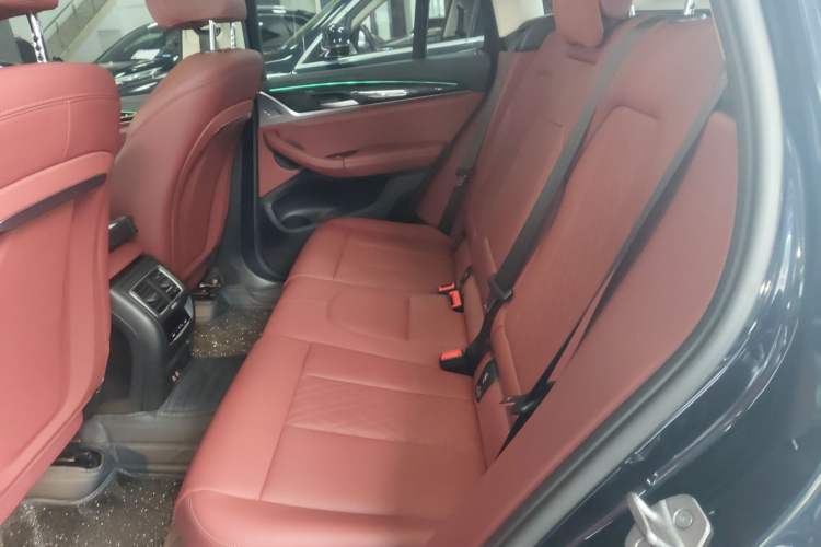 Used BMW X3 2022 Restyled xDrive25i M Sport Package Interior 4