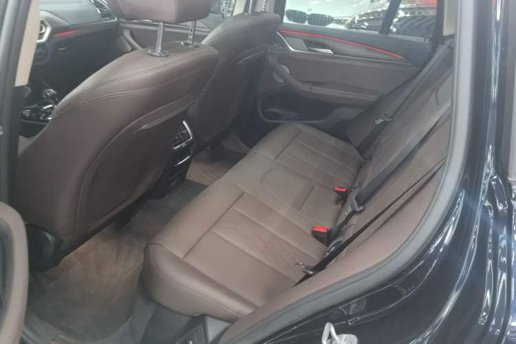Used BMW X3 2022 xDrive30i Luxury Model M Night Sky Package Interior 4