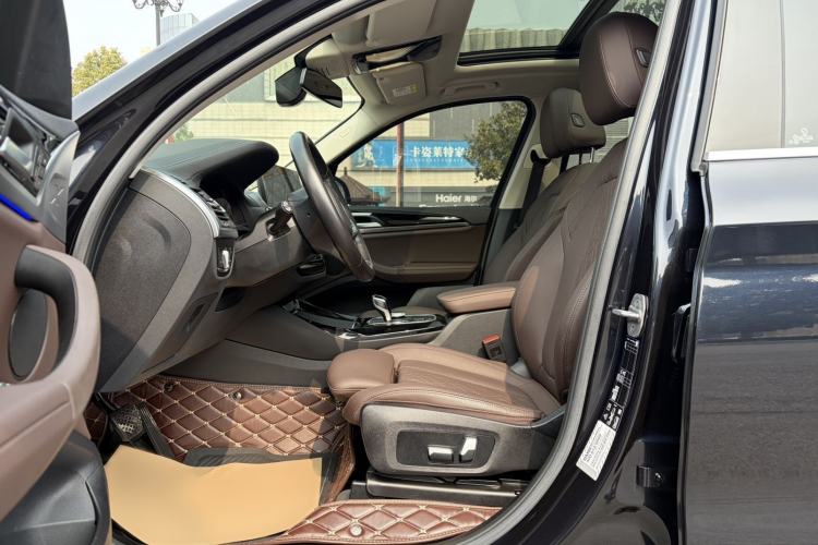 Used BMW X3 2022 Restyled xDrive25i M Sport Package Interior 4