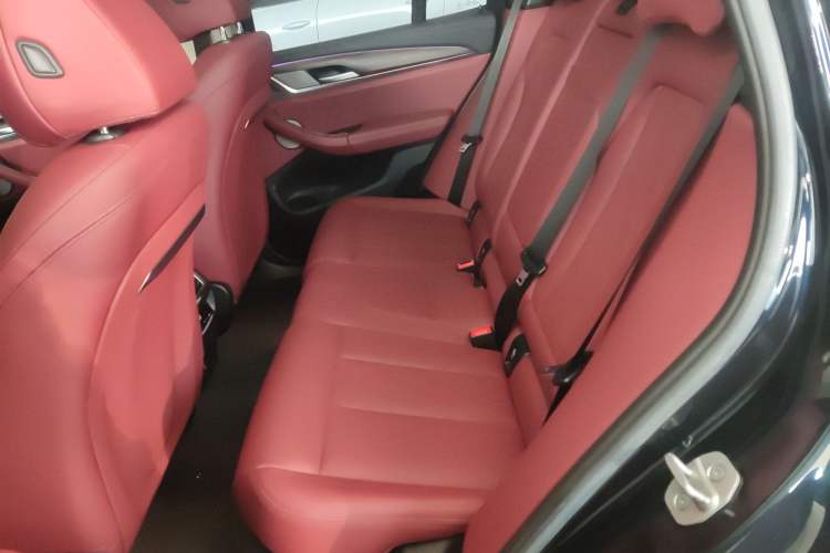 Used BMW X3 2022 Second Facelift xDrive30i Leading Edition M Night Sky Package Interior 4