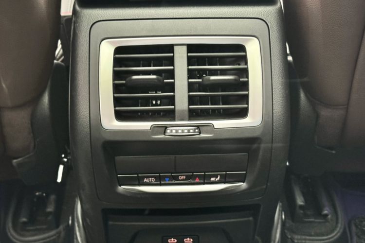 Used BMW X3 2022 Restyled xDrive25i M Sport Package Interior 5