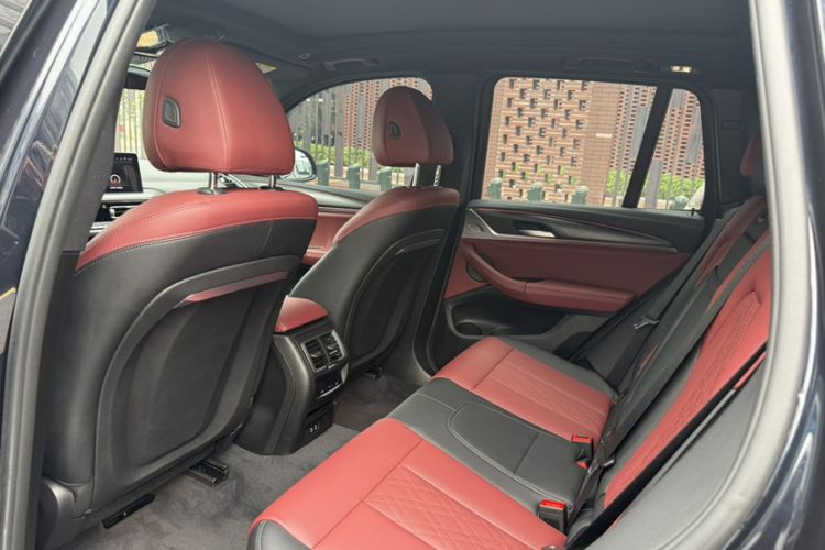 Used BMW X3 2022 Restyled xDrive30i Luxury Edition M Night Sky Package Interior 5