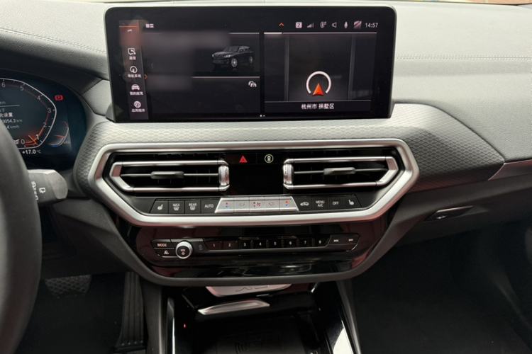 Used BMW X3 2022 Restyled xDrive30i Luxury Edition M Night Sky Package Interior 6