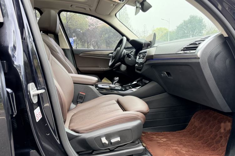 Used BMW X3 2022 xDrive30i Luxury Model M Night Sky Package Interior 6
