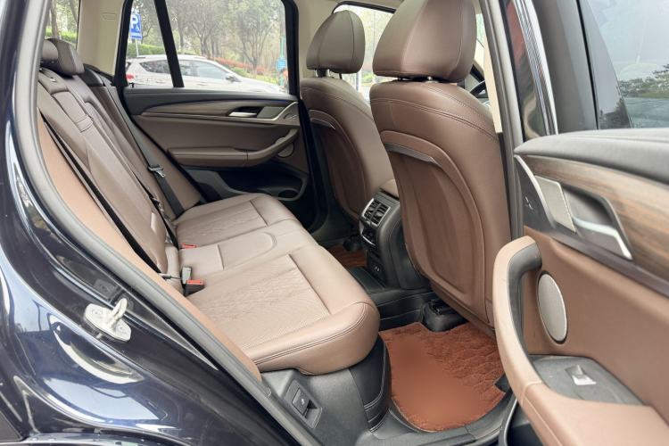 Used BMW X3 2022 xDrive30i Luxury Model M Night Sky Package Interior 7