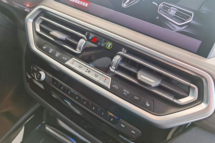 Used BMW X3 2022 xDrive30i Luxury Model M Night Sky Package Interior 7