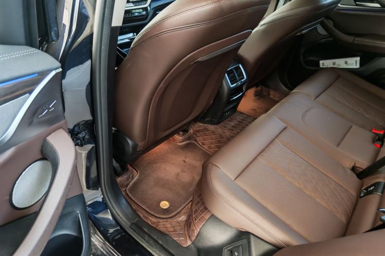 Used BMW X3 2022 xDrive30i Luxury Model M Night Sky Package Interior 9