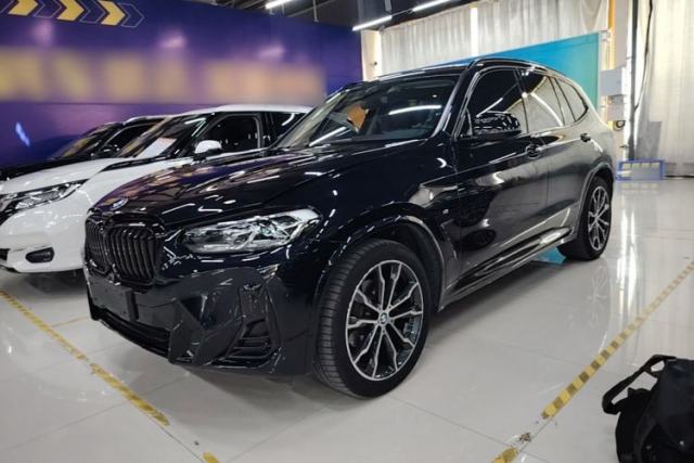 Ojetý BMW X3 2022 xDrive30i Luxury Model M Night Sky Package