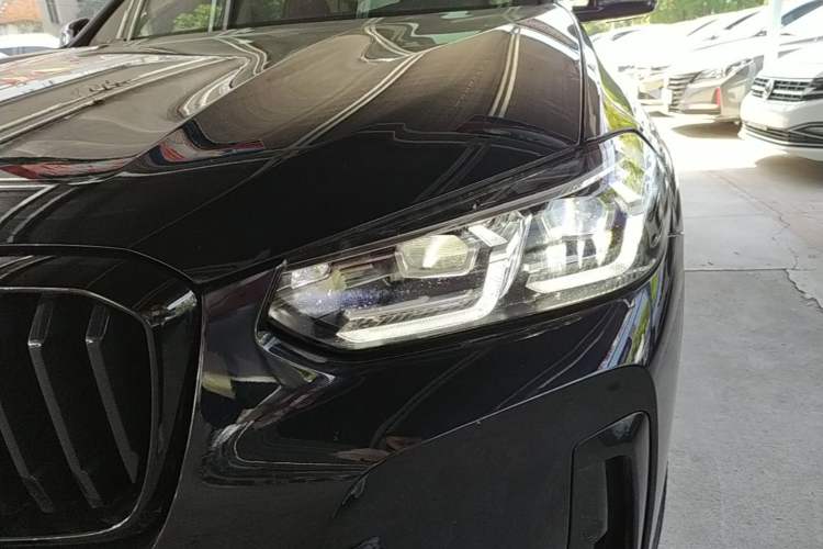 Used BMW X3 2022 Second Facelift xDrive30i Leading Edition M Night Sky Package Left Front Headlight