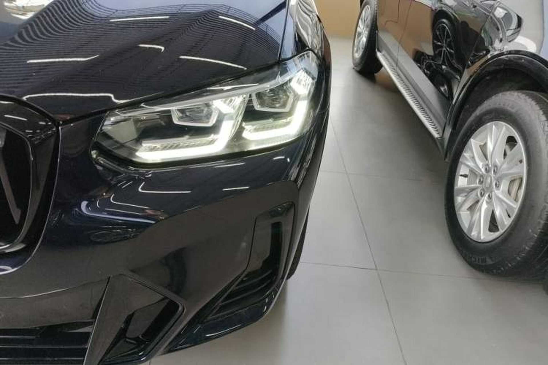 Used BMW X3 2022 Second Facelift xDrive30i Leading Edition M Night Sky Package Left Front Headlight