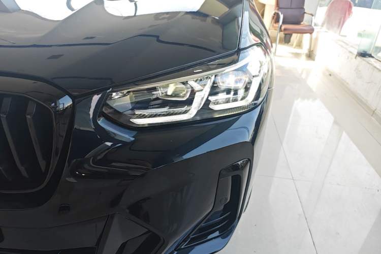 Used BMW X3 2022 Second Facelift xDrive30i Leading Edition M Night Sky Package Left Front Headlight