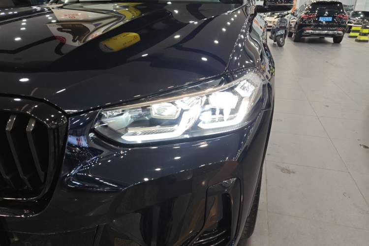 Used BMW X3 2022 Second Facelift xDrive30i Leading Edition M Night Sky Package Left Front Headlight
