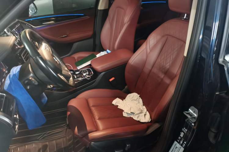 Used BMW X3 2022 xDrive25i M Sport Package Left Front Seat